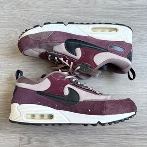 Nike Air Max 90 Futura Sneakers